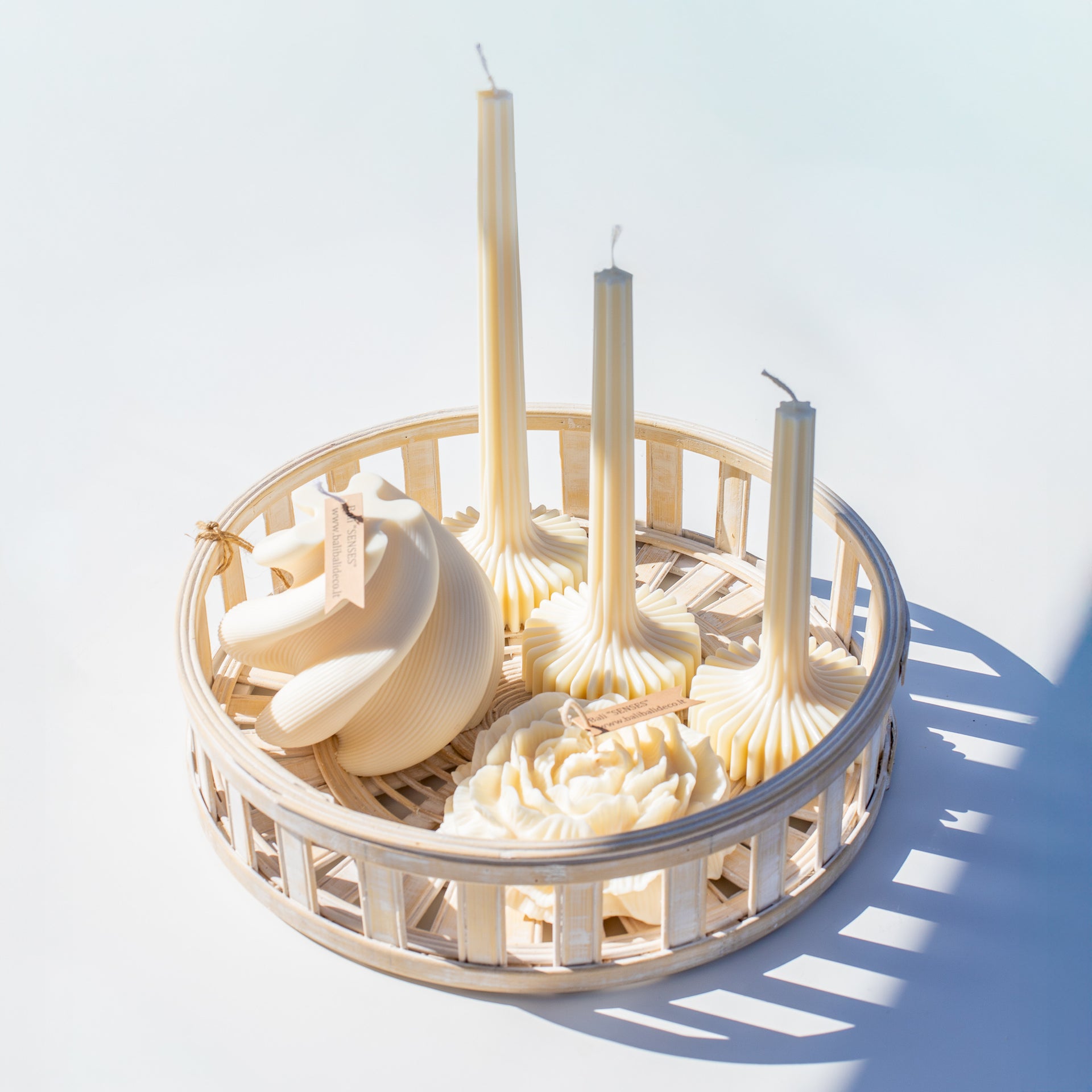 Bleached Wicker Tray Set